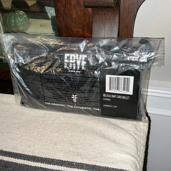 *FLASH SALE* NWT Frye Melissa Leather Snap Card Wallet Cognac Brown Retail $98 - Picture 12 of 12